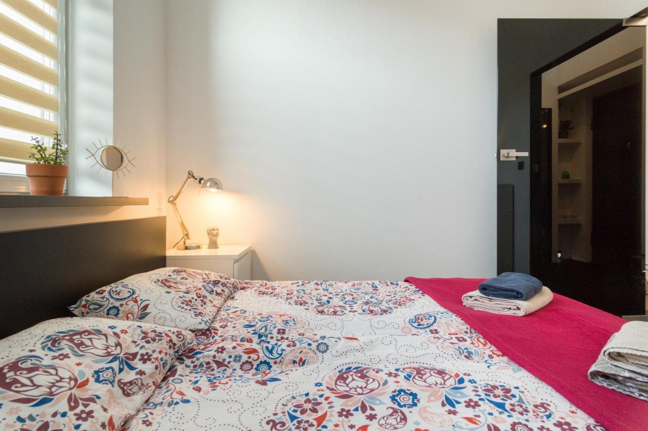Modern, Stylish And Comfy In Trendy Jewish Quarter Apartament